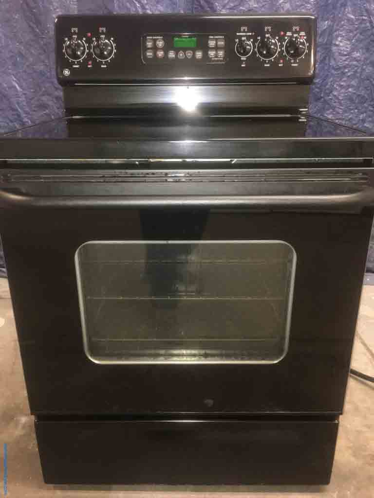 Large Images for Black, Glass Top Electric Range, GE, 5Burner, 30″ 3059