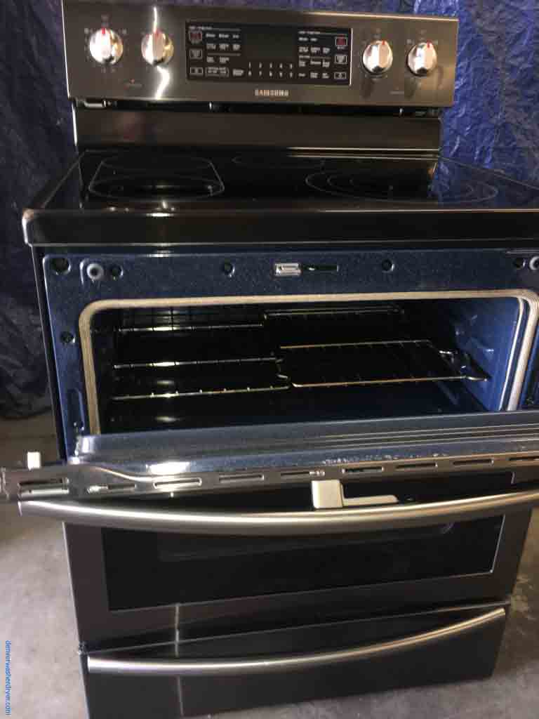 Fantastic Samsung Glass-Top Convection Double Oven!