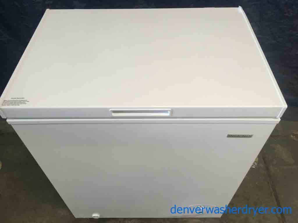 New Incredible Insignia 5 Cubic Foot Chest Freezer Scratch-and-Dent Special