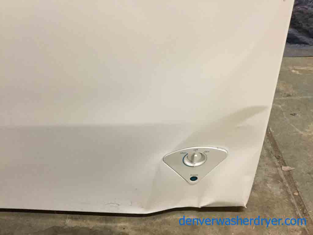 Brand-New Chest Freezer, 10 Cu. Ft., Scratch & Dent Special