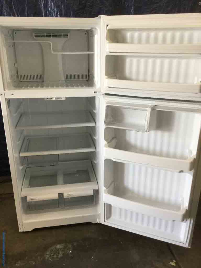 White GE Top-Mount Refrigerator, 17 Cu. Ft., Glass Shelves, Clean and Cold! 1-Year Warranty\White Glass-Top Stove, GE, 30″ Freestanding Range, Clean!!