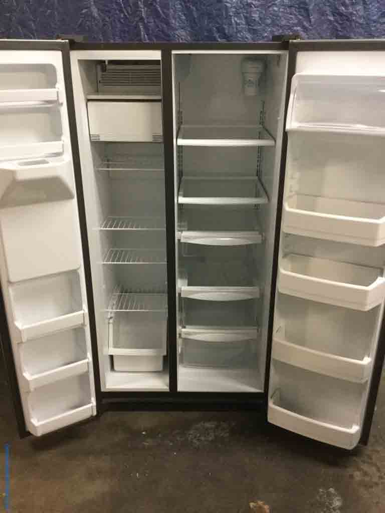 Large Images for Used Stainless SidebySide GE Refrigerator, 25 Cu. Ft