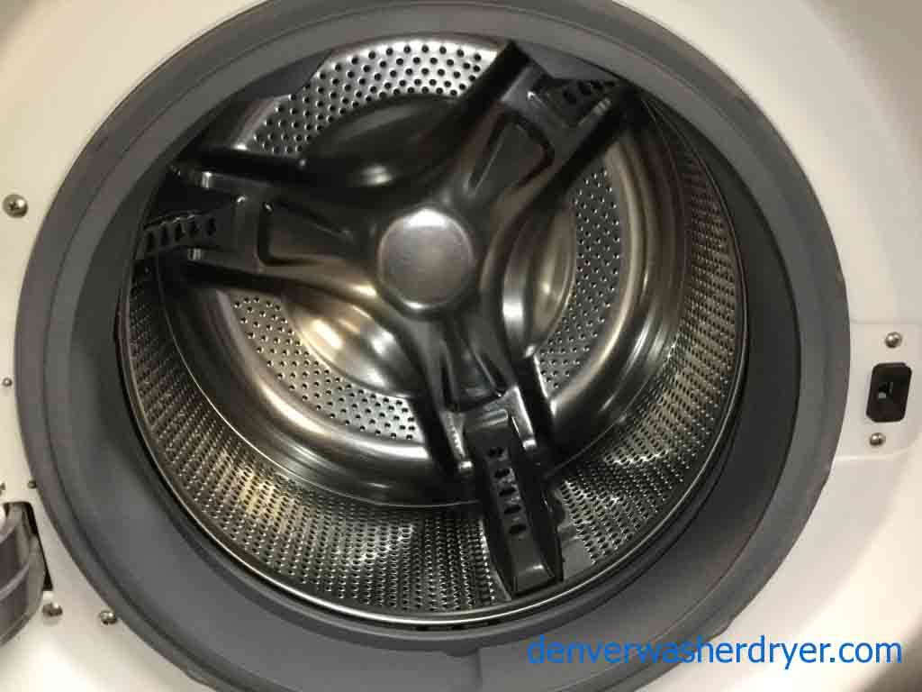 Lovely Stackable LG Washer Dryer Set, Electric, Super Nice!