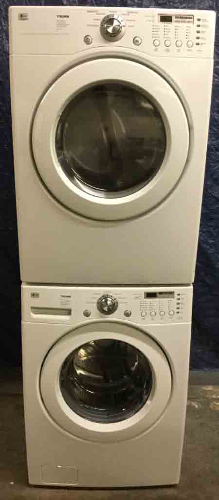 Lovely Stackable LG Washer Dryer Set, Electric, Super Nice!