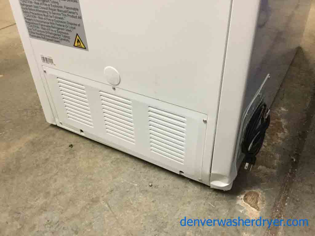 Brand-New Chest Freezer, 10.2 Cu. Ft., White, Made by Insignia, 1-Year Warranty!