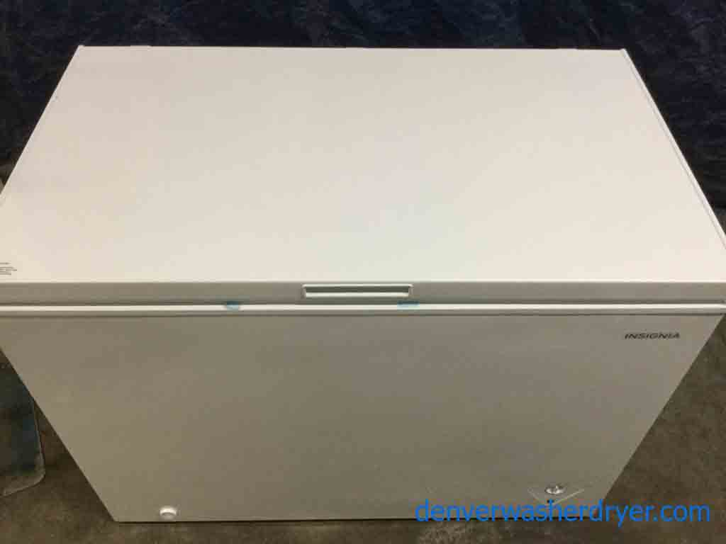 Brand-New Chest Freezer, 10.2 Cu. Ft., White, Made by Insignia, 1-Year Warranty!