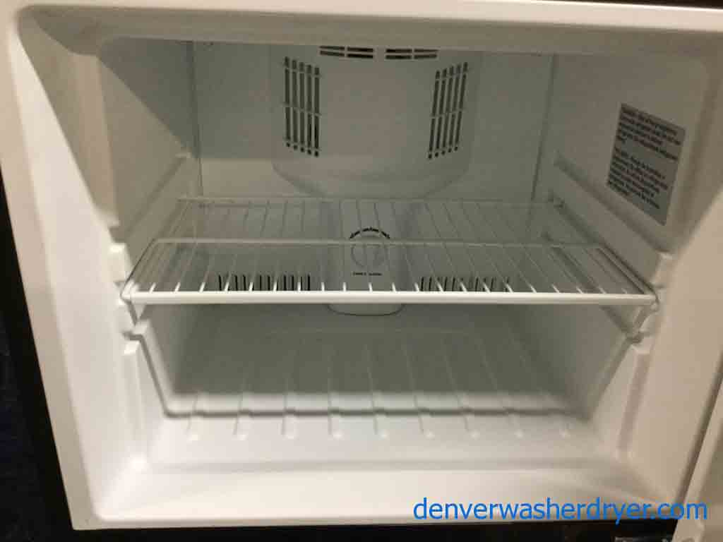 Magic Chef 9.9 Cu. Ft. Refrigerator, Black, Glass Shelves, 1-Year Warranty!