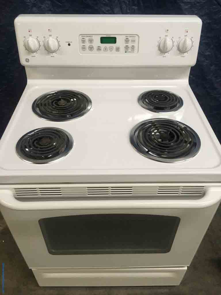 Gently Used GE White Coil Top Range. With 1-Year Warranty!
