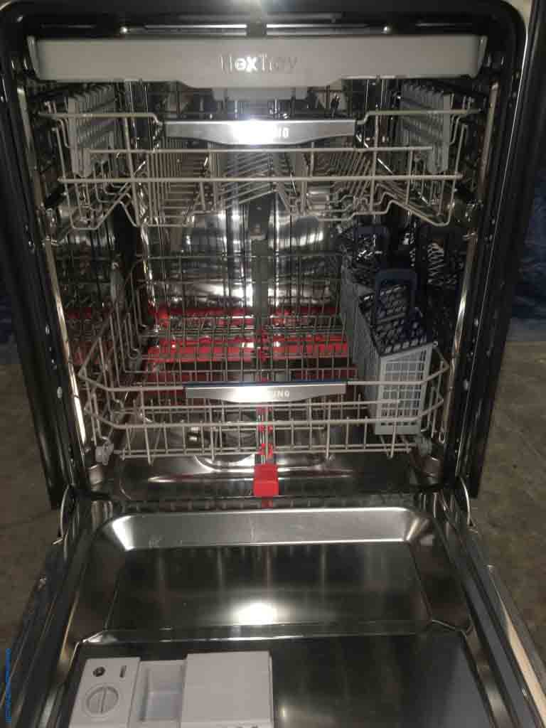 Used Stainless Samsung Dishwasher, 24″ Built-In, Minor Scratches, 1-Year Warranty!