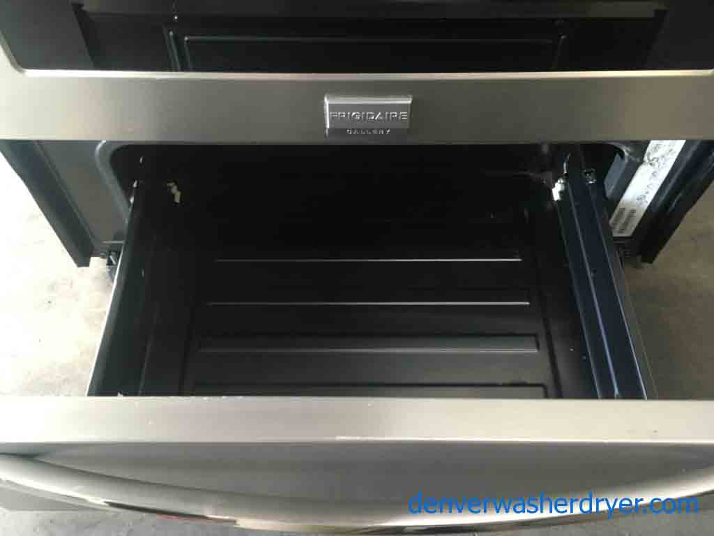 Brand-New (Dent) Whirlpool – 5.3 Cu. Ft. Self-Cleaning, Freestanding, Electric Range, Black Stainless Steel, and 1-Year Warranty