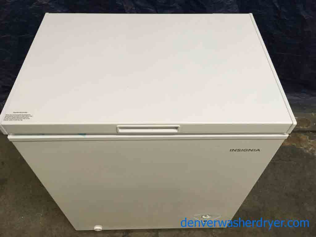 New 5 Cu. Ft. Chest Freezer, White, Insignia, Ice Cold, 1-Year Warranty!