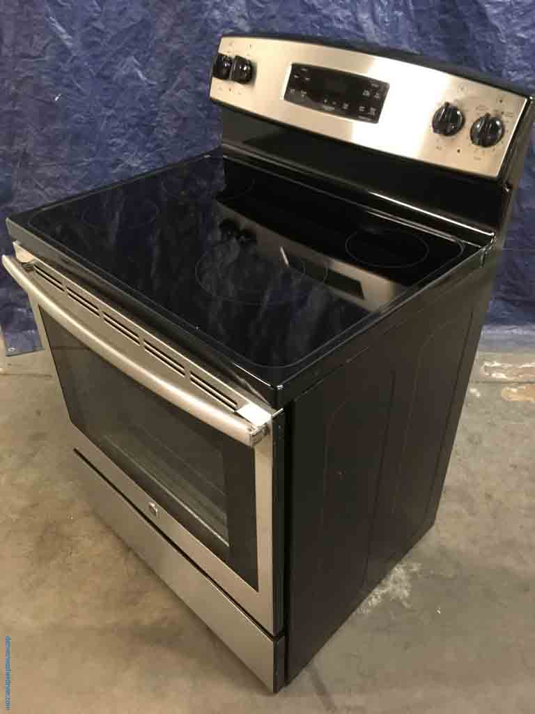 Large Images for Gently Used GE Stainless GlassTop Stove, Electric, 30