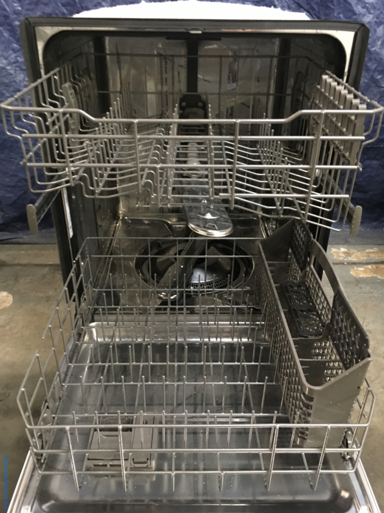 BRAND-NEW Maytag 24″ Built-In Tall Tub Dishwasher with Steam, 1-Year Warranty