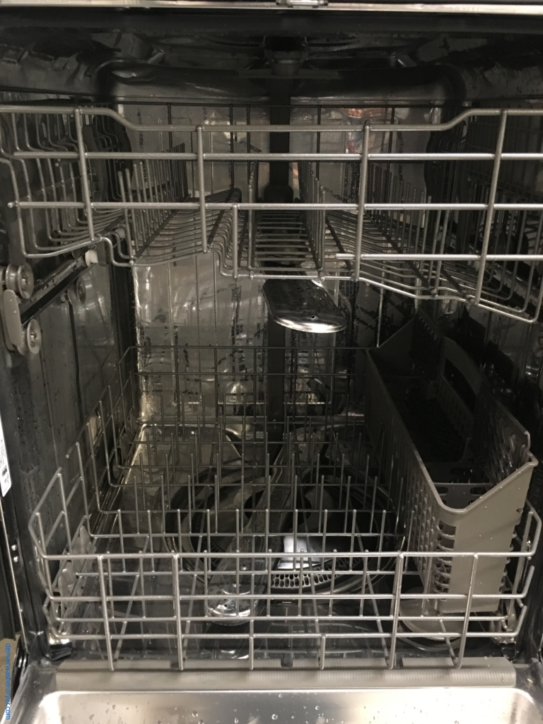 BRAND-NEW Maytag 24″ Built-In Tall Tub Dishwasher with Steam, 1-Year Warranty
