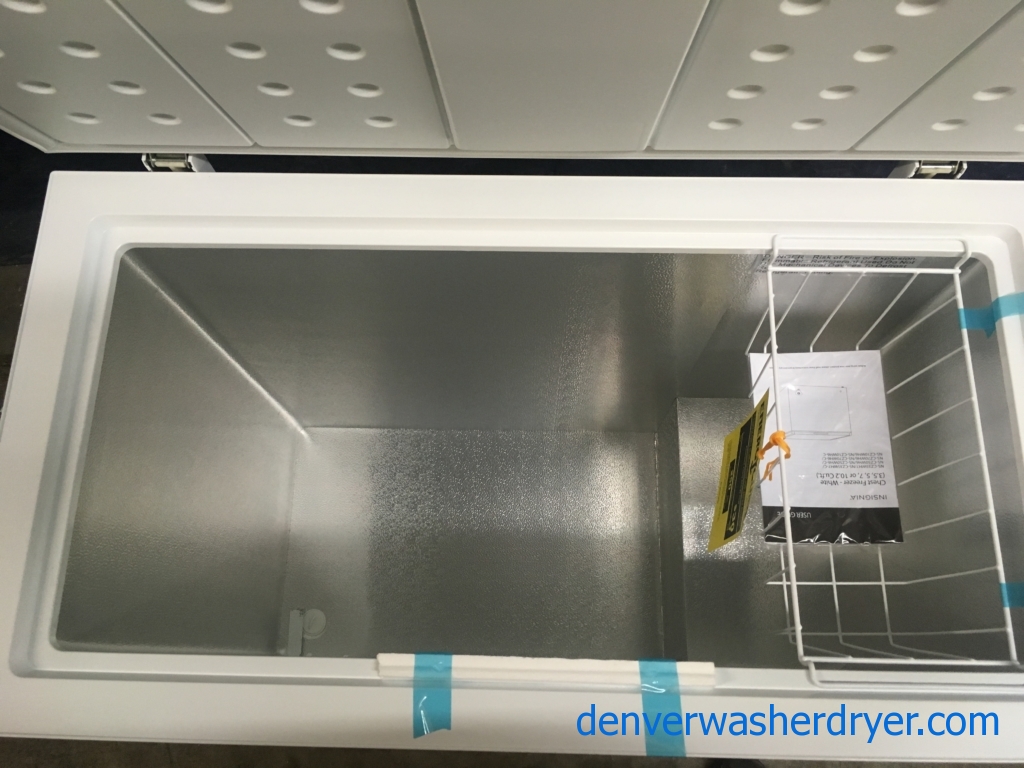 BRAND-NEW Insignia (7.0 Cu. Ft.) Chest Freezer, 1-Year Warranty