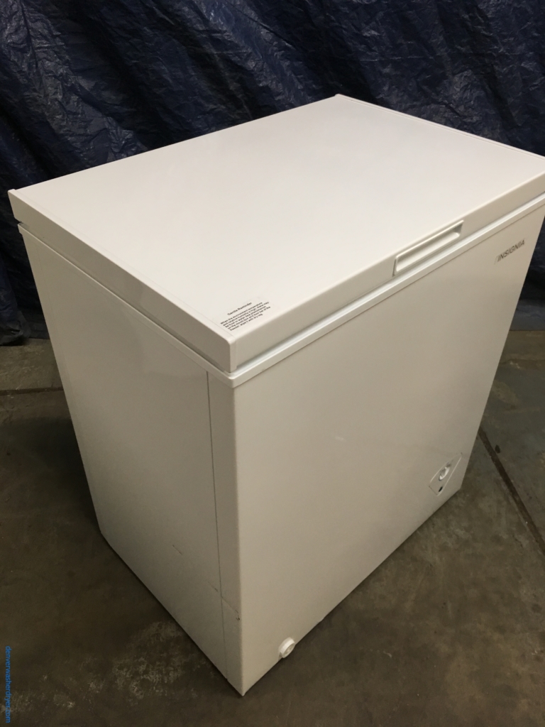 BRAND-NEW Insignia (5.0 Cu. Ft.) Chest Freezer, 1-Year Warranty
