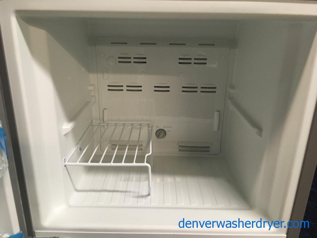 BRAND-NEW 25″ Whirlpool Stainless (10.7 Cu. Ft.) Top-Freezer Refrigerator, 1-Year Warranty