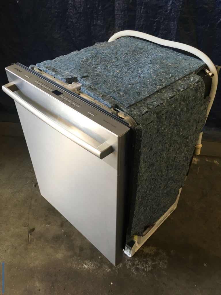 BRAND-NEW 24″ Stainless Bosch 500-Series Built-In Dishwasher w/Stainless Tall Tub, 1-Year Warranty