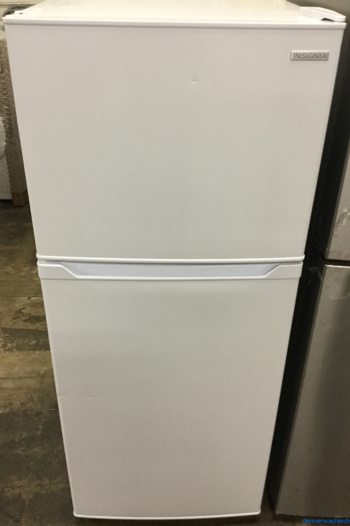 Used White Smaller (10 Cu. Ft.) Refrigerator, Clean and Cold, Insignia (LG), 1-Year Warranty!