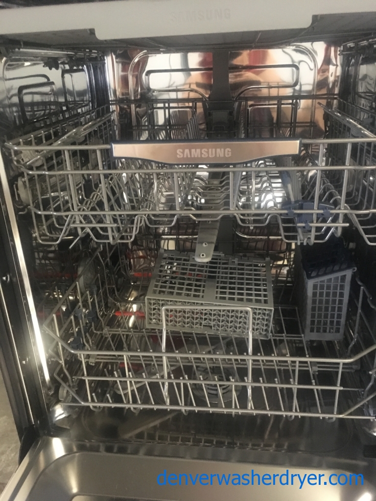 Large Images for BRANDNEW Samsung StormWash 24″ TopControl BuiltIn