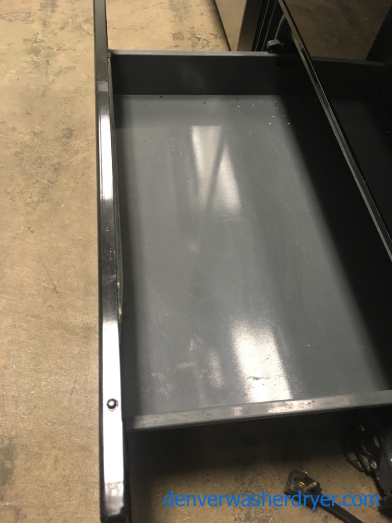 Whirlpool 30″ Free-Standing Self-Cleaning *GAS* *(5.0 Cu. Ft.) Range, 1-Year Warranty