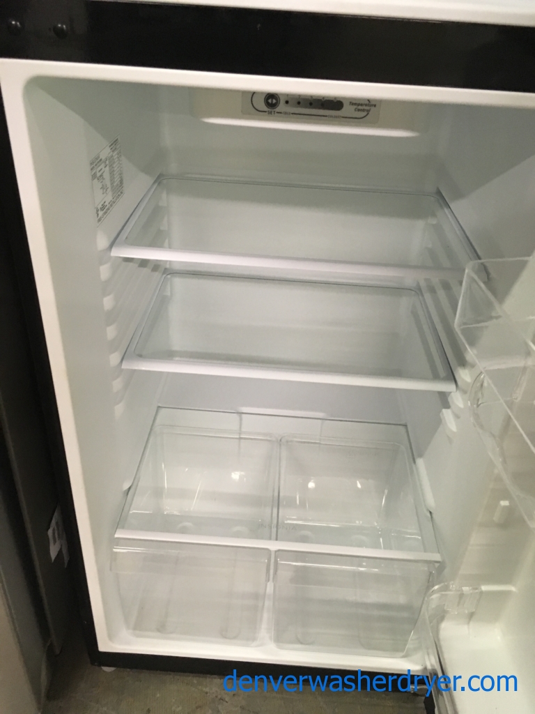 24″ Insignia Top-Freezer (9.9 Cu. Ft.) Refrigerator, 1-Year Warranty
