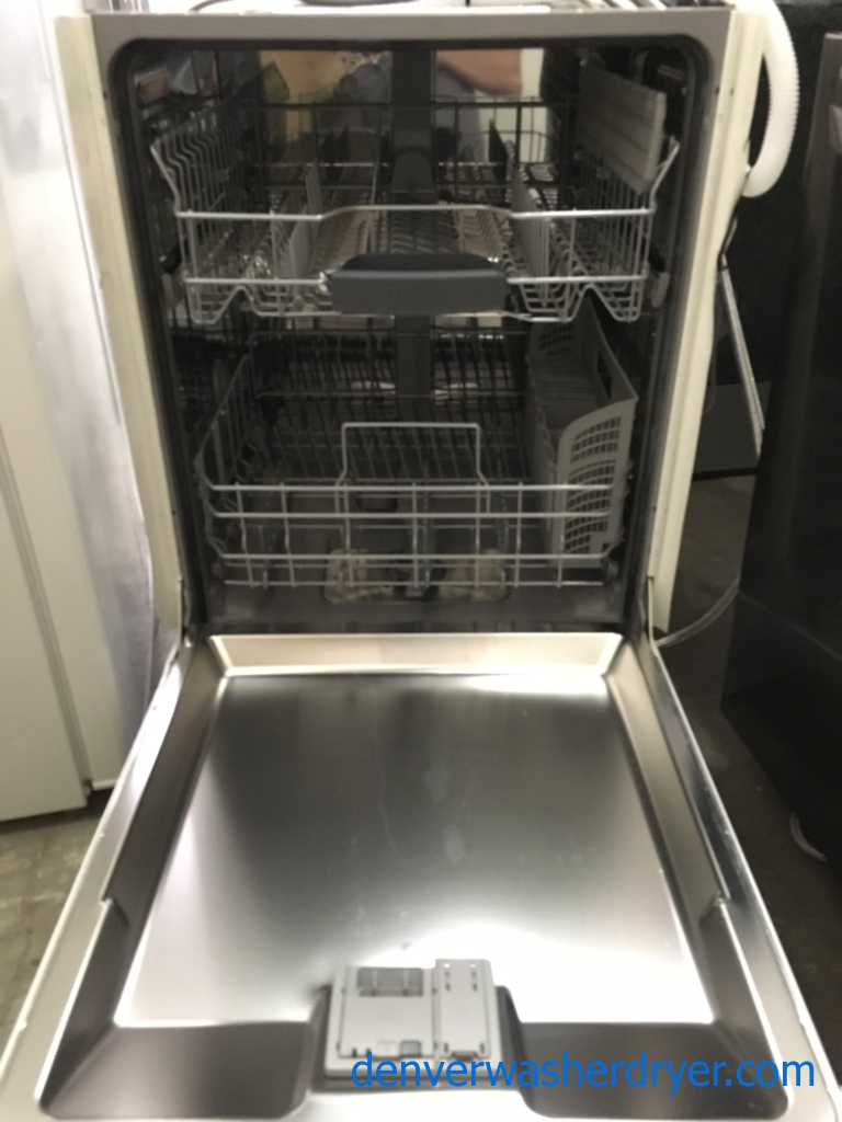 NEW! White Bosch Ascenta 24” Recessed Handle Dishwasher, Energy Star