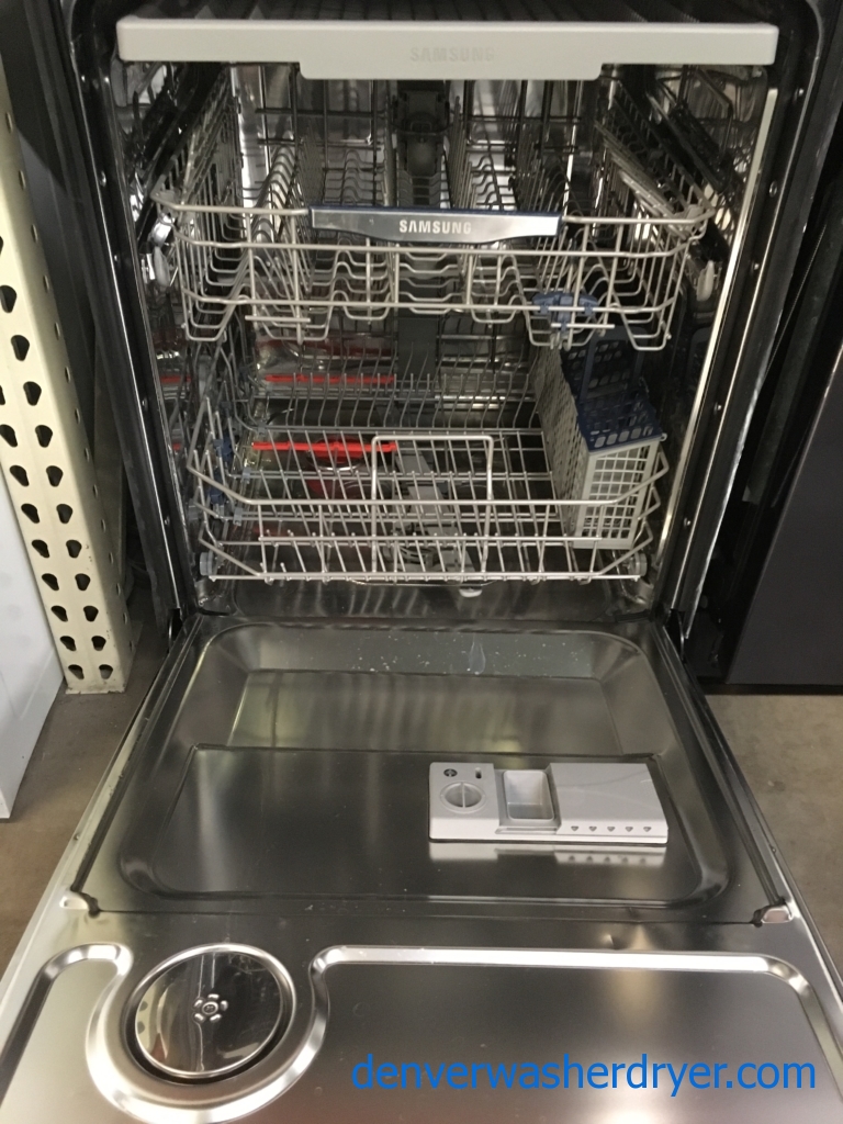 NEW! Black-Stainless Samsung Dishwasher, 3-Rack, 24″ Built-In, Hidden Control, Water Wall, 1-Year Warranty!