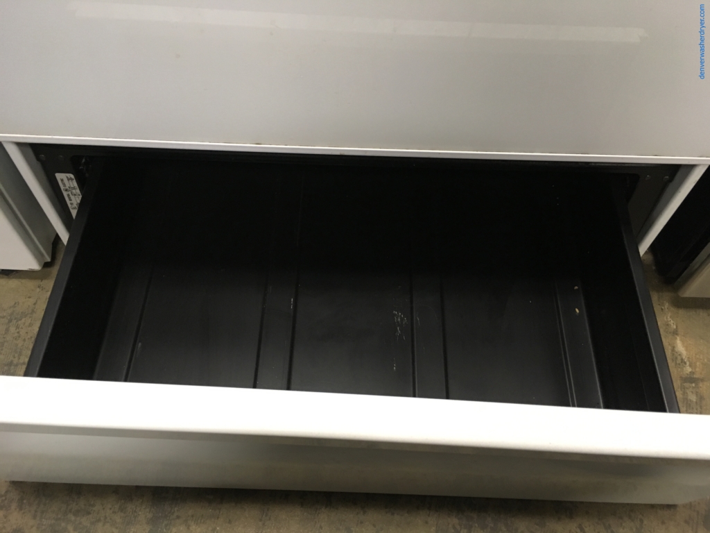 30″ GE Spectra Electric Coil-Top Range, 1-Year Warranty