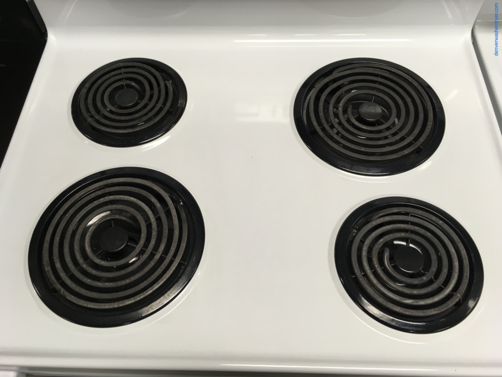 Whirlpool 30″ Free-Standing Electric Coil-Top Range, 1-Year Warranty