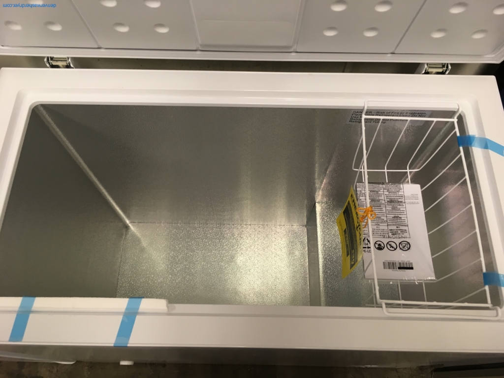 Large Images for BrandNew Chest Freezer, 7 Cu. Ft., Insignia, White, Cosmetic Damage 4488