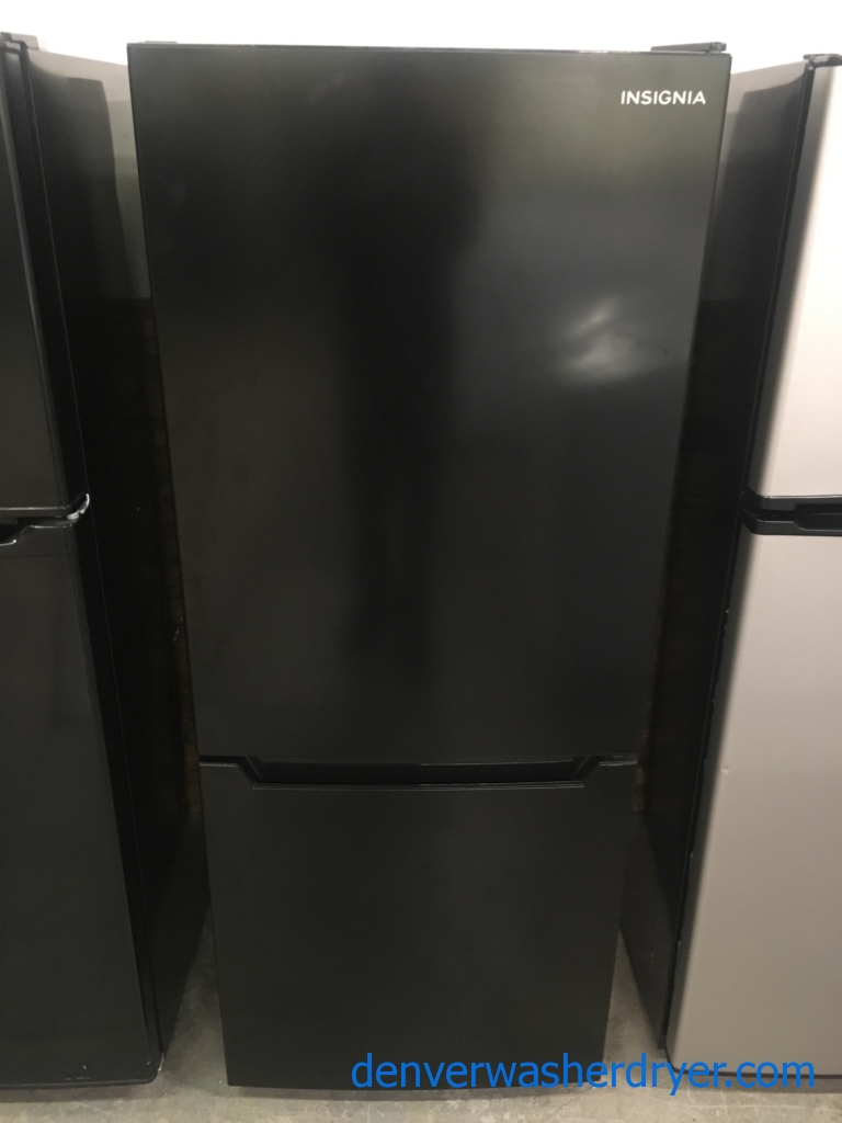 NEW! Insignia (Magic Chef) Refrigerator, 10.0 Cu. Ft., & Used Samsung Stainless Glass-Top Range, 1-Year Warranty!
