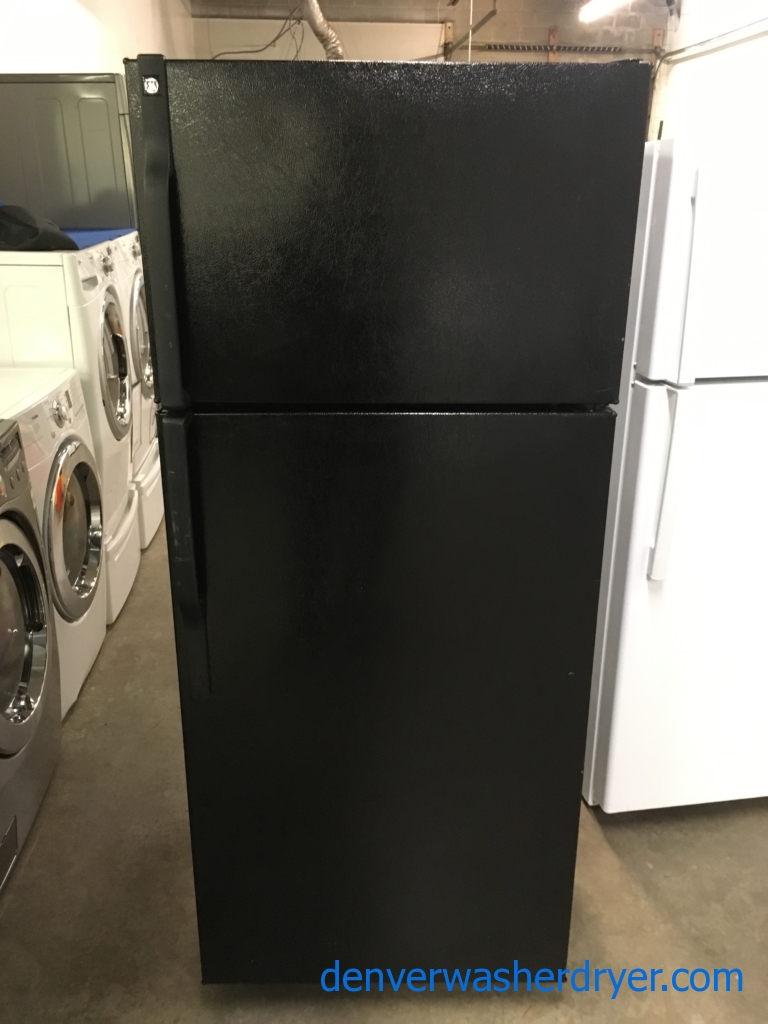 Black Top-Mount Refrigerator, 18 Cu Ft GE