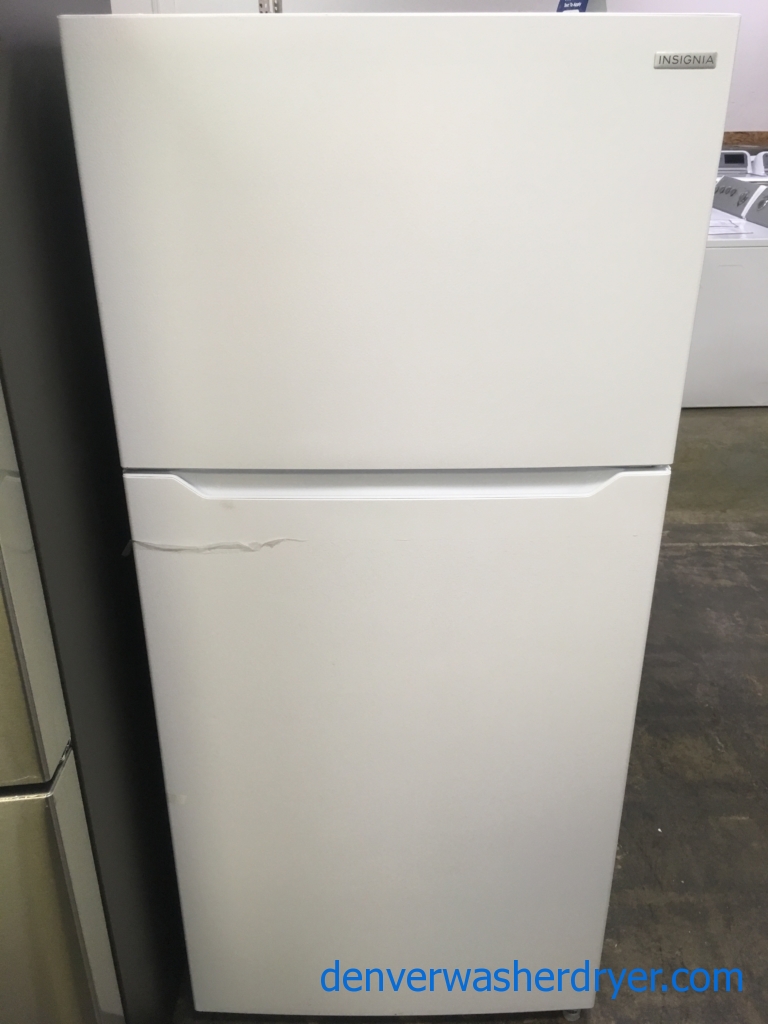 NEW!! Insignia Top-Mount Refrigerator and GAS Stove, White, Recessed Handle, Capacity 18.0 Cu.Ft., 1-Year Warranty!