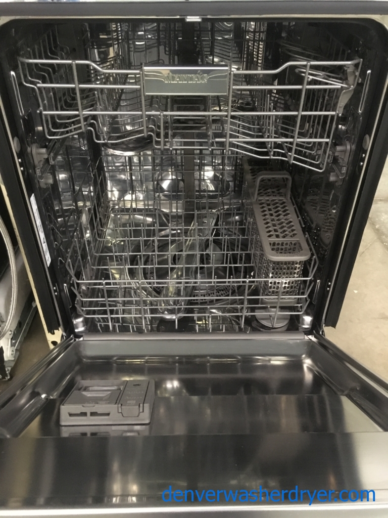 NEW! Maytag Dishwasher, Built-In, Fingerprint Resistant Steel, Sanitize, 1-Year Warranty!