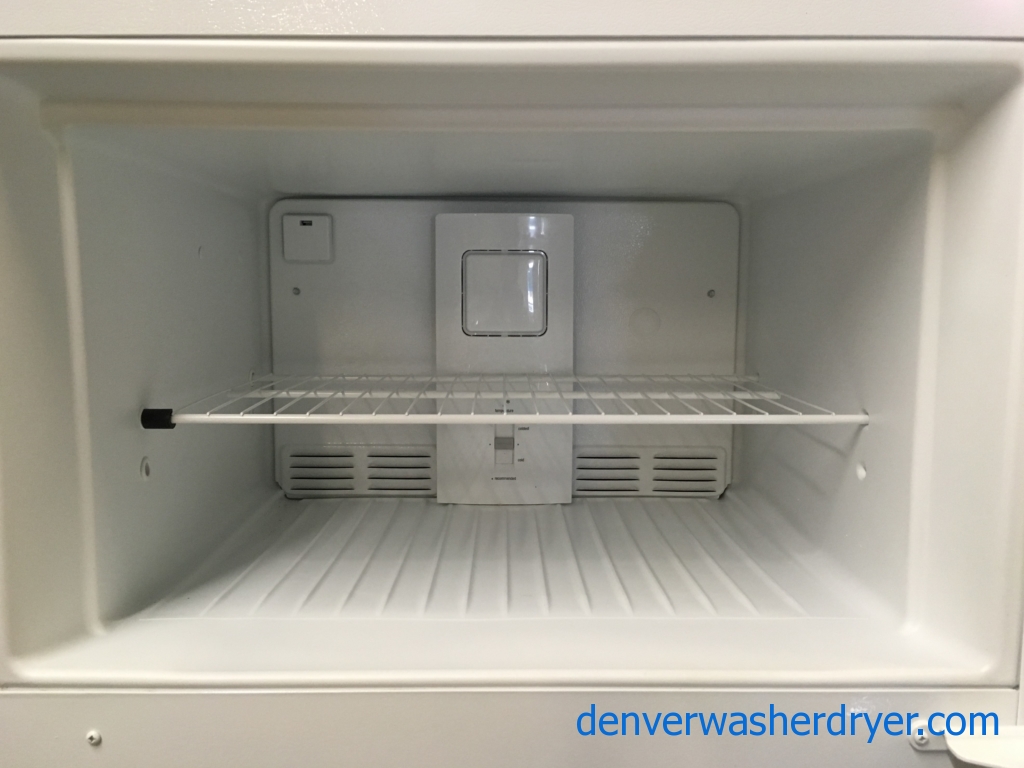 Beautiful Frigidaire Refrigerator, Top-Mount, Free-Standing, White Textured, Capacity 18.0 Cu.Ft., Quality Refurbished, 1-Year Parts Warranty!
