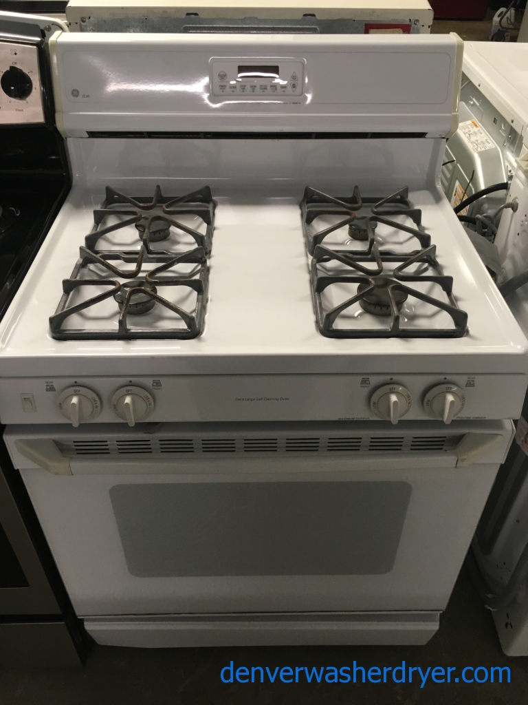GE Free-Standing GAS Range, White, 4 Burners, Self Cleaning, Capacity 5.0 Cu.Ft., Quality Refurbished, 1-Year Warranty!
