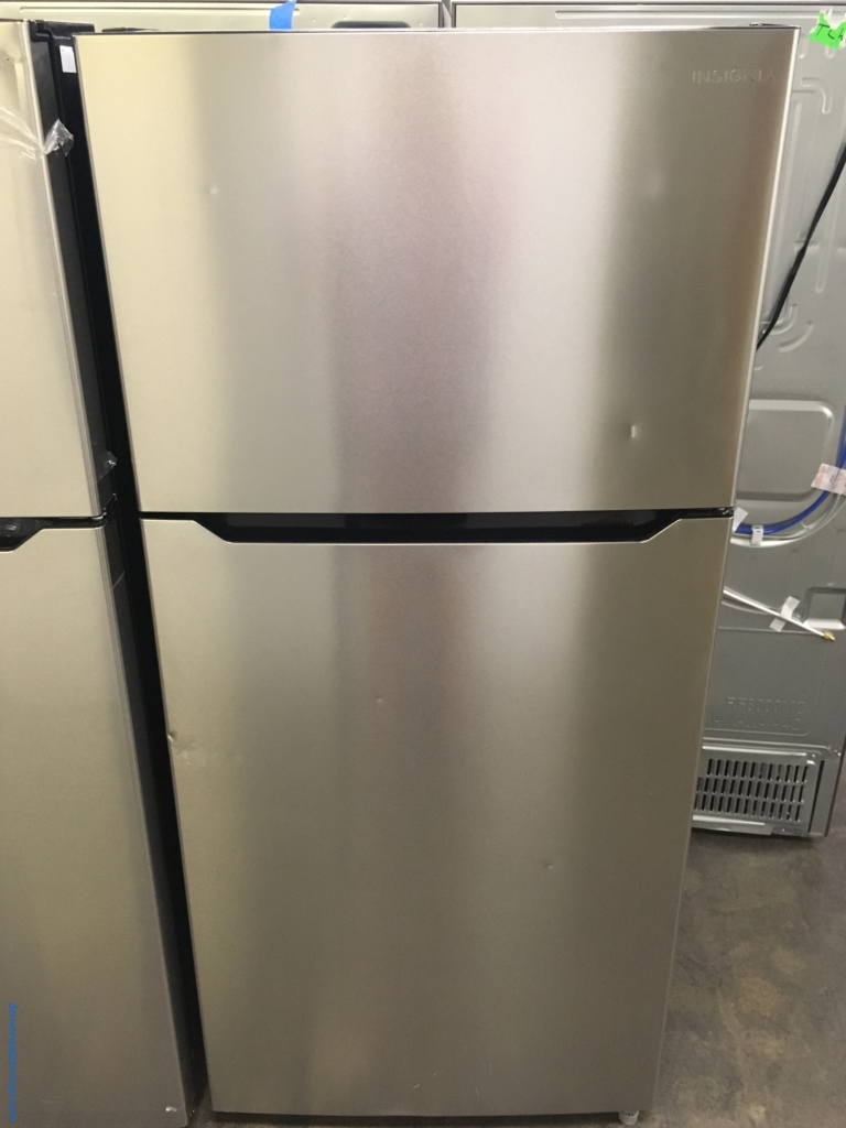 Large Images for Lightly Used Insignia TopMount Refrigerator