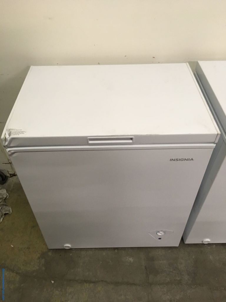 Large Images for NEW! Insignia Chest Freezer, 29″ Wide, White, 5.0 Cu.Ft. Capacity, Storage