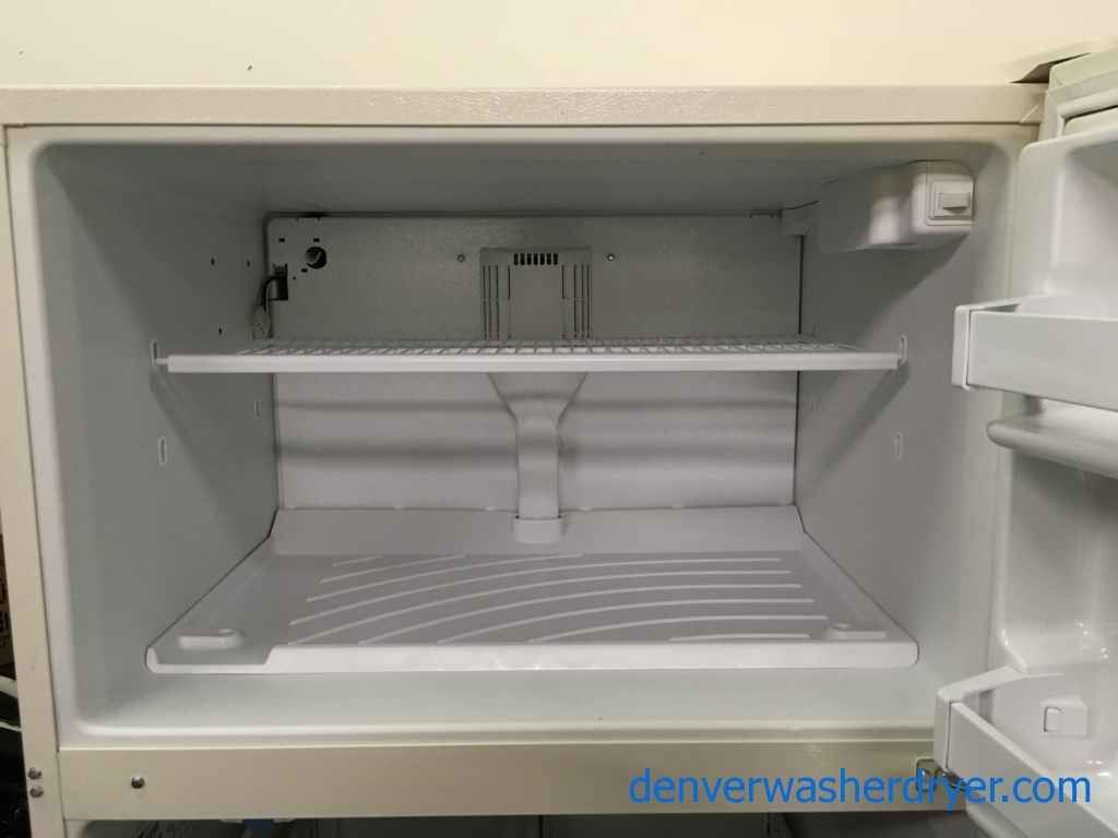Kenmore Top-Mount Refrigerator, Bisque, 5 Glass Shelves, Humidity Control Crispers, Quality Refurbished, 30 Day Warranty