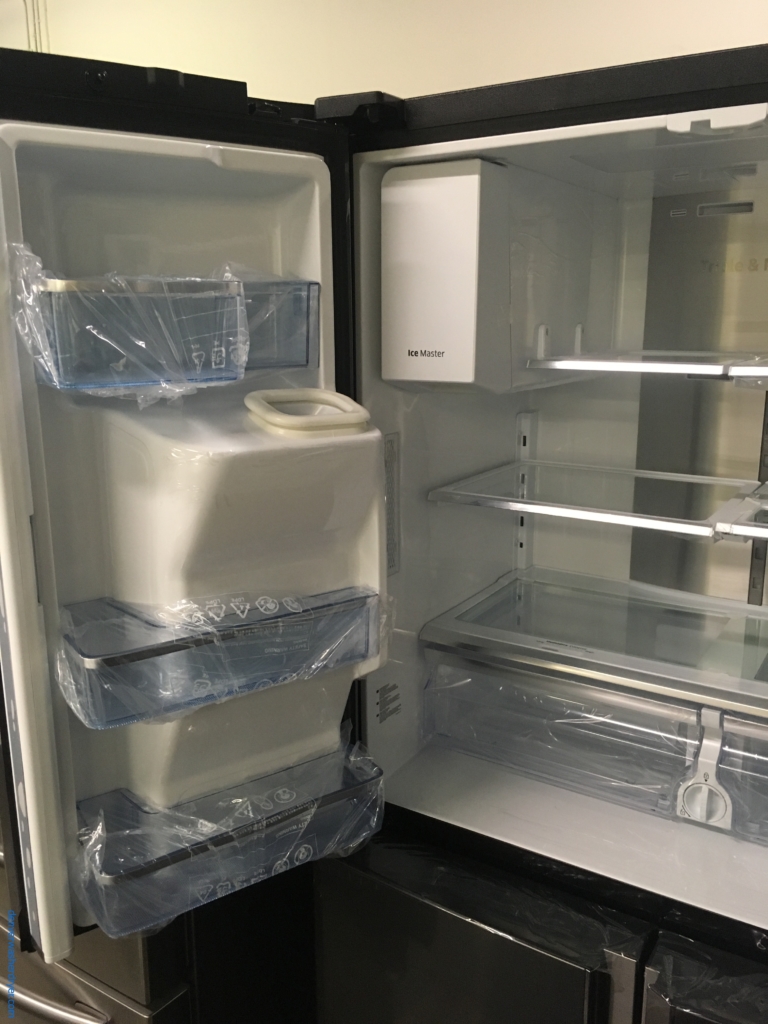 Large Images for NEW! Scratch/Dent Samsung Black Stainless FrenchDoor