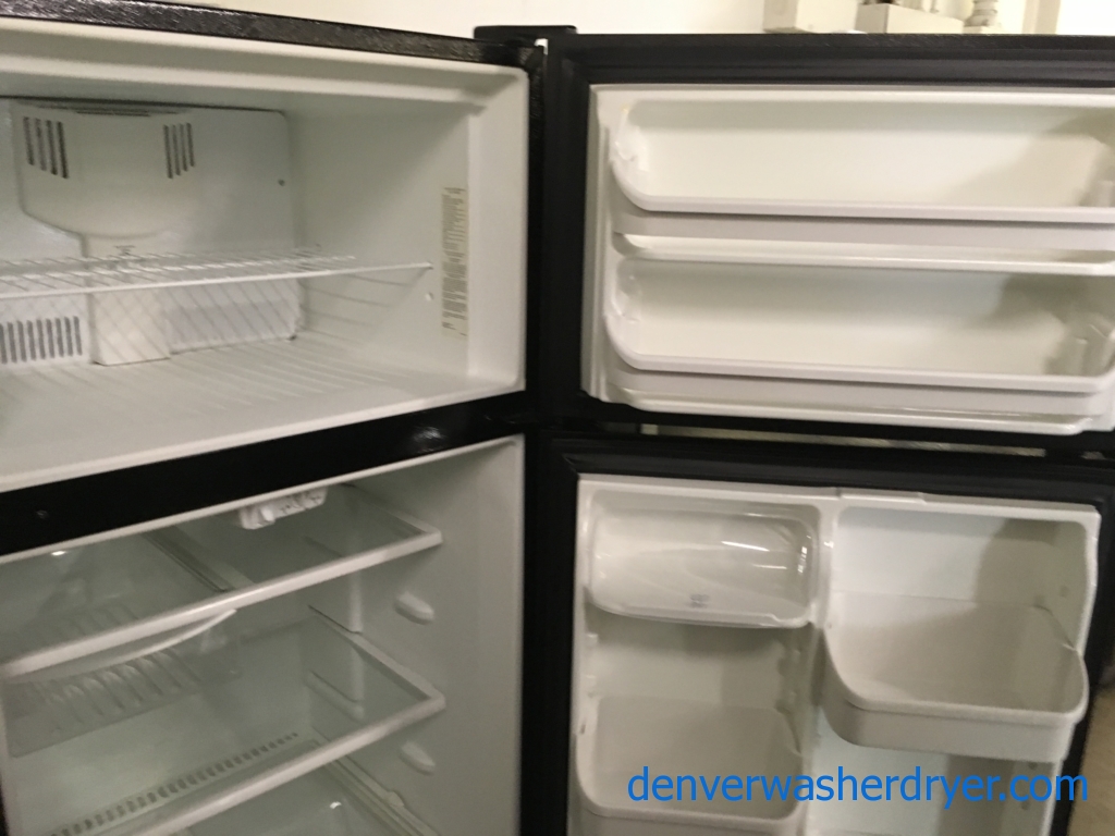 Nice Black Kenmore Top-Mount Refrigerator, 3 Glass Shelves, Clear Humidity Control Crispers, Quality Refurbished, 1-Year Warranty!