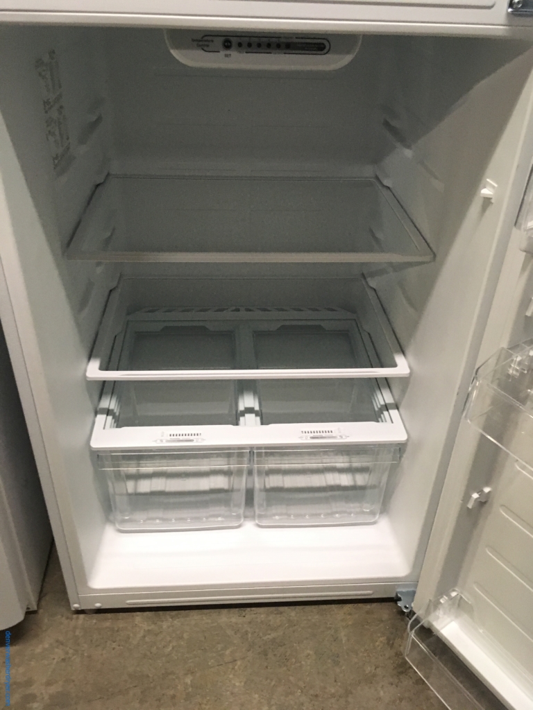 Large Images for BRAND NEW Insignia TopMount Refrigerator Quality