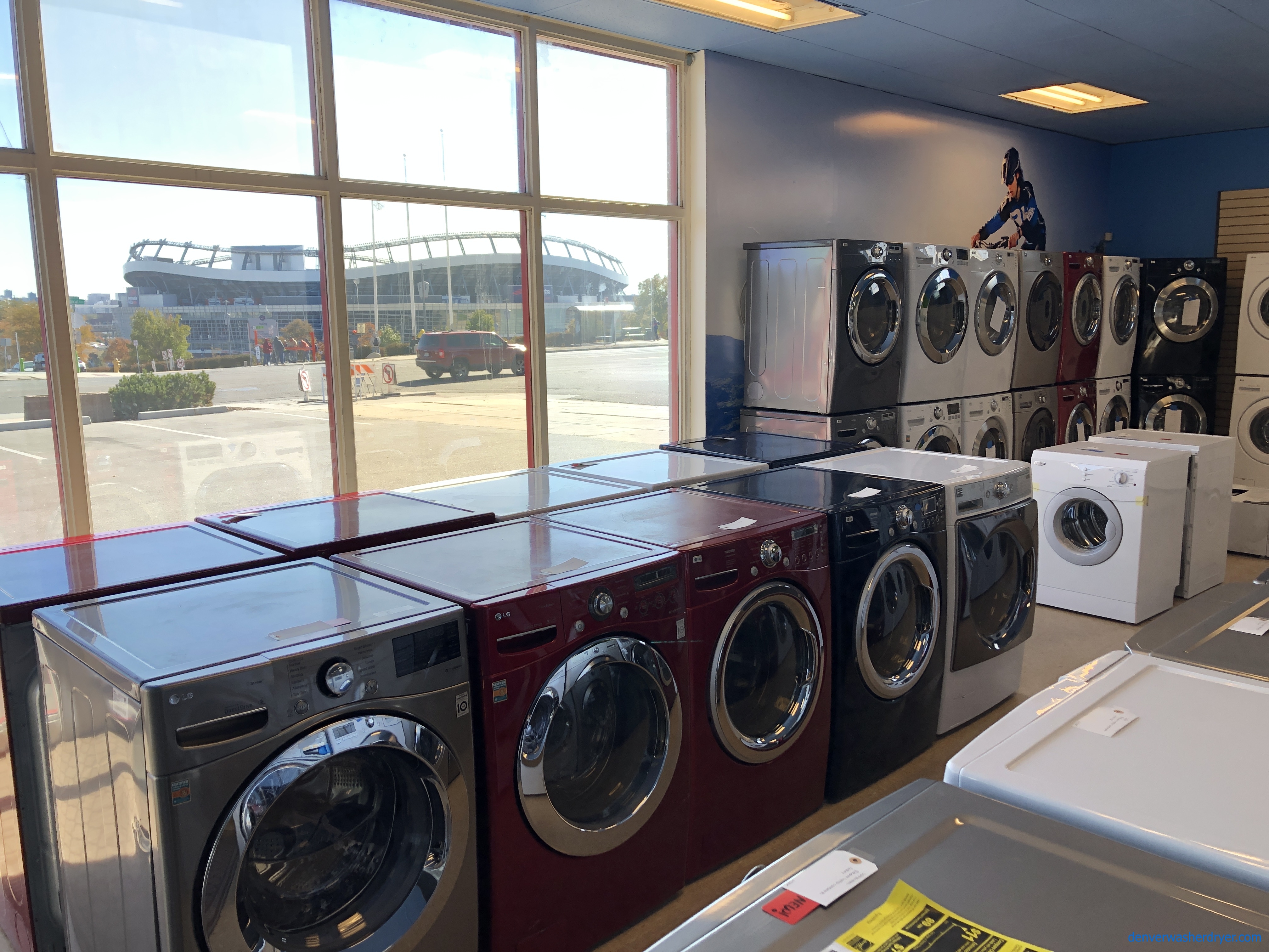 IMG2128 Denver's Best Appliance Store